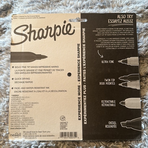 Sharpie bundle - Picture 3 of 9